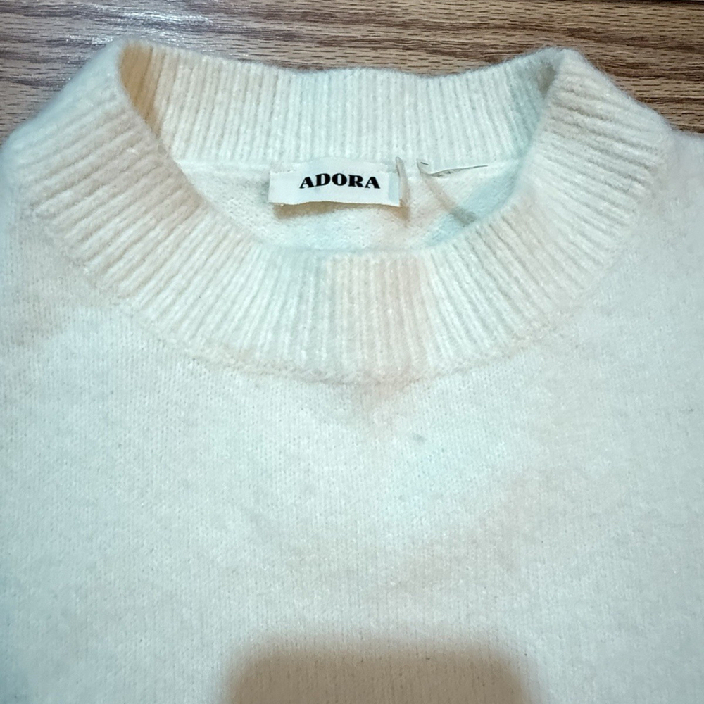 Adora Sweater Women's Cream Pullover Long Mutton Sleeve 90s Vibe Small - Picture 5 of 9
